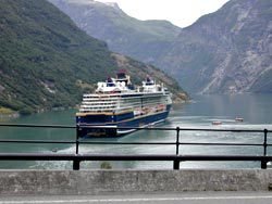 das Kreuzfahrtschiff Constalation